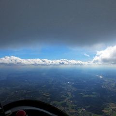 Flugwegposition um 10:39:46: Aufgenommen in der Nähe von Gemeinde Stubenberg am See, Österreich in 1714 Meter